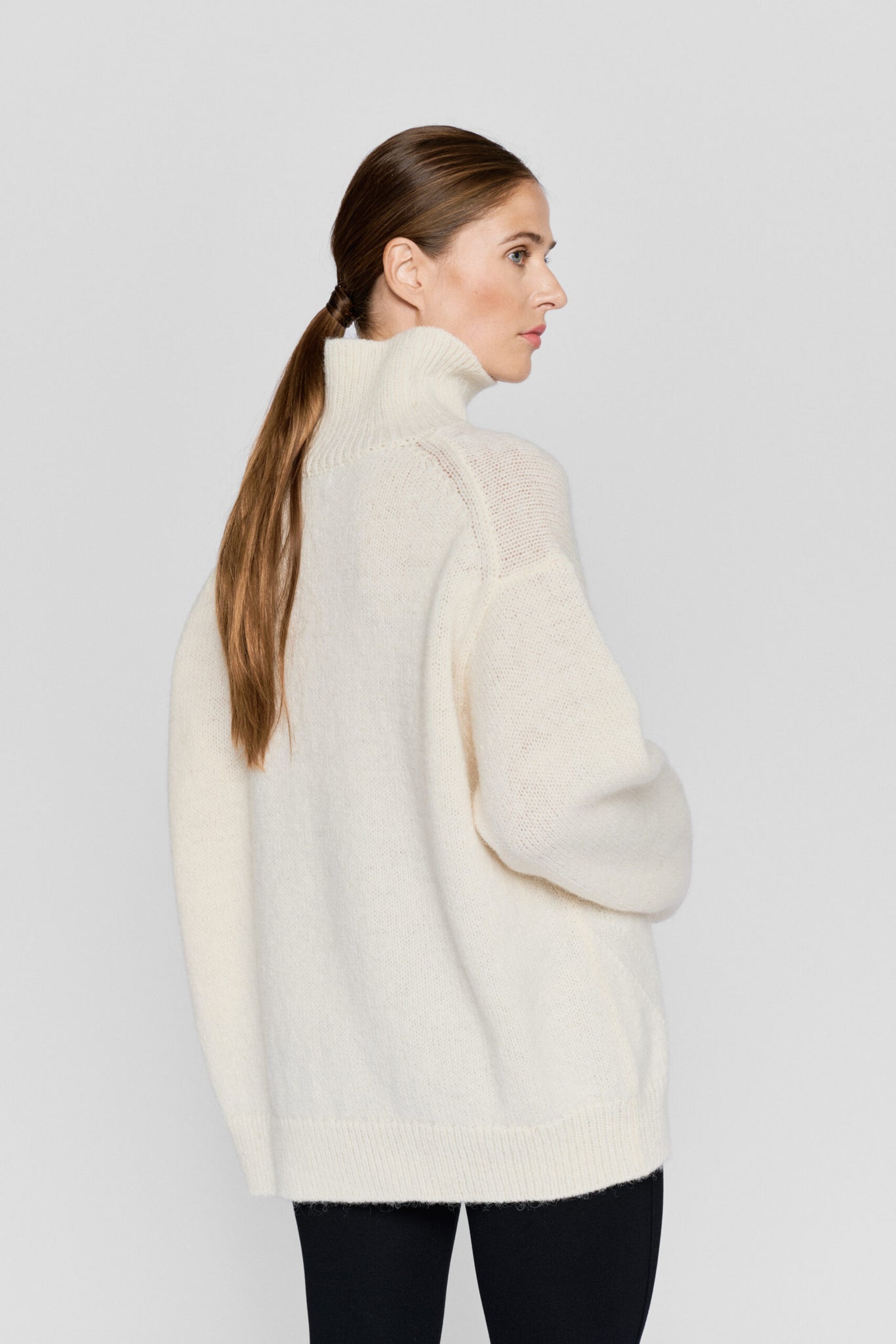 Oma Knitted Turtleneck - Ivory