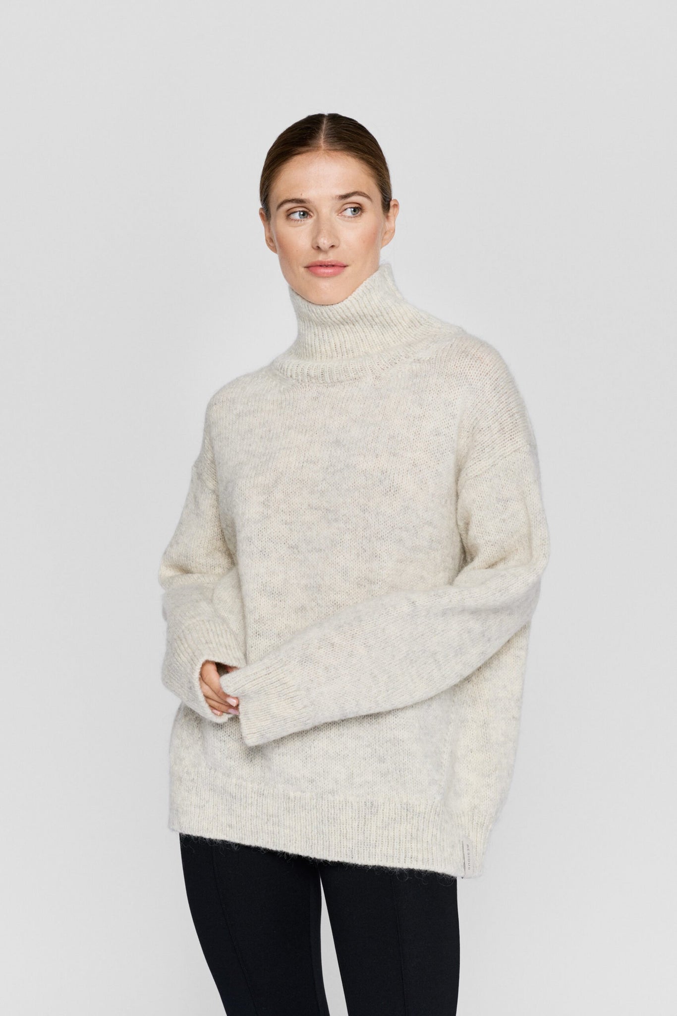 Oma Knitted Turtleneck - Sand Melange