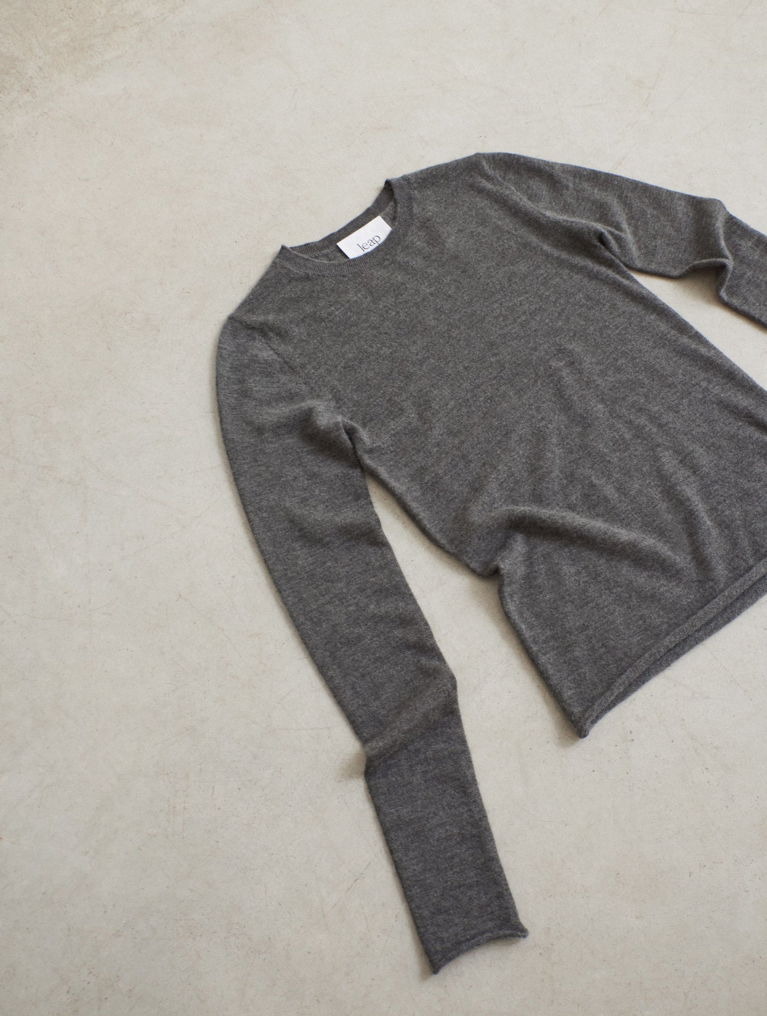 Cashmere knitted crewneck top