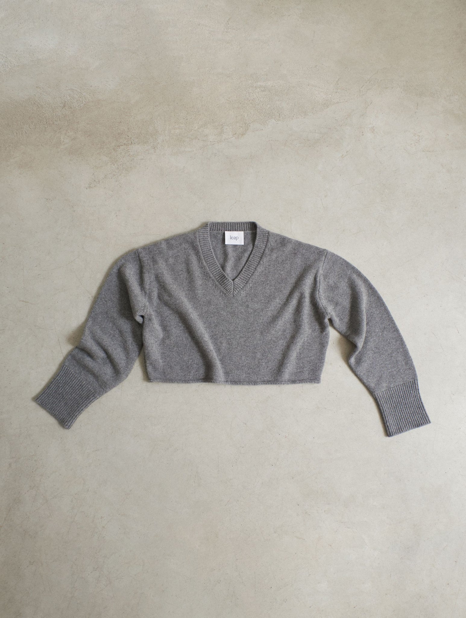 Cashmere knitted crop sweater