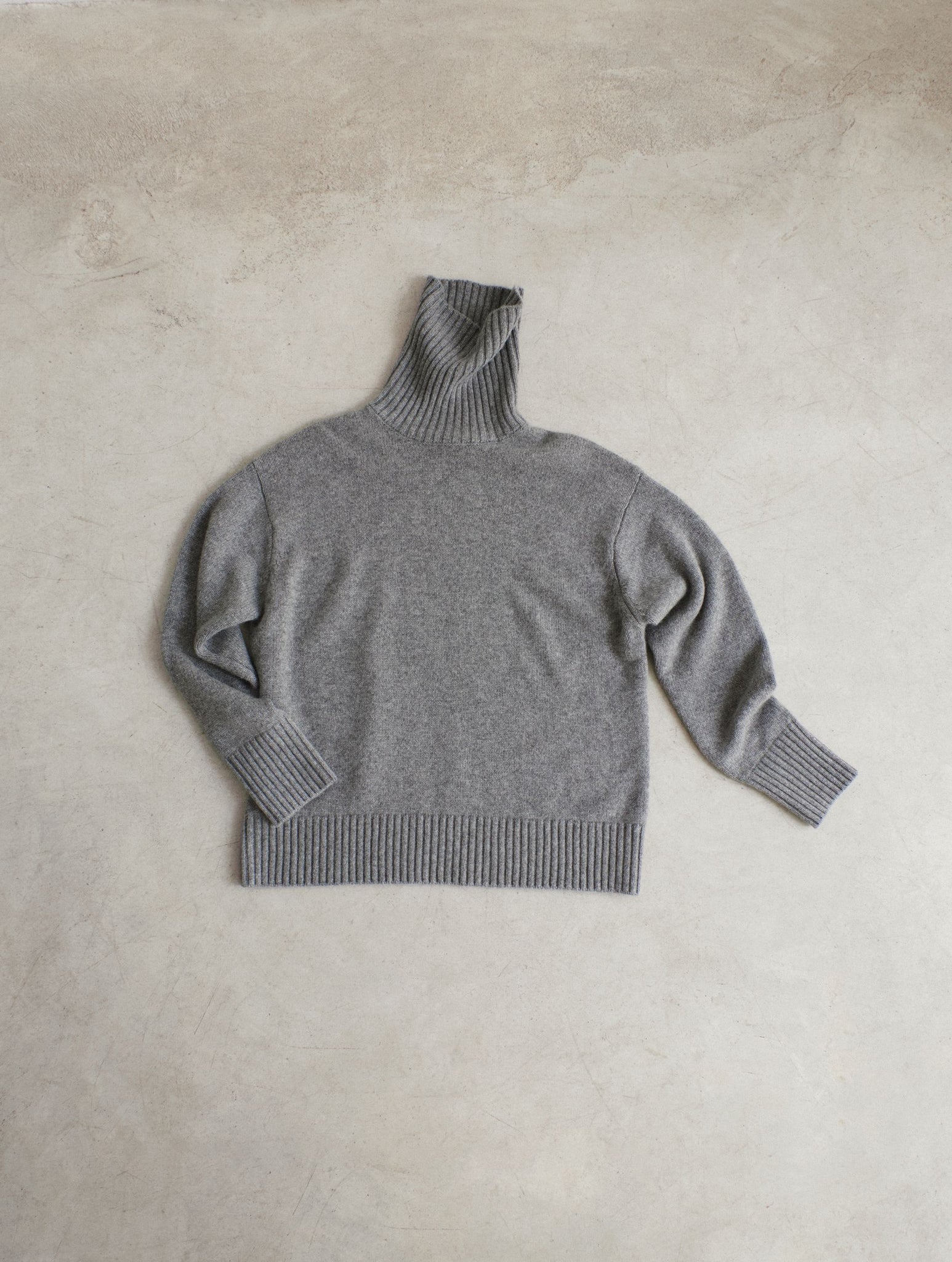 Cashmere knitted turtleneck sweater