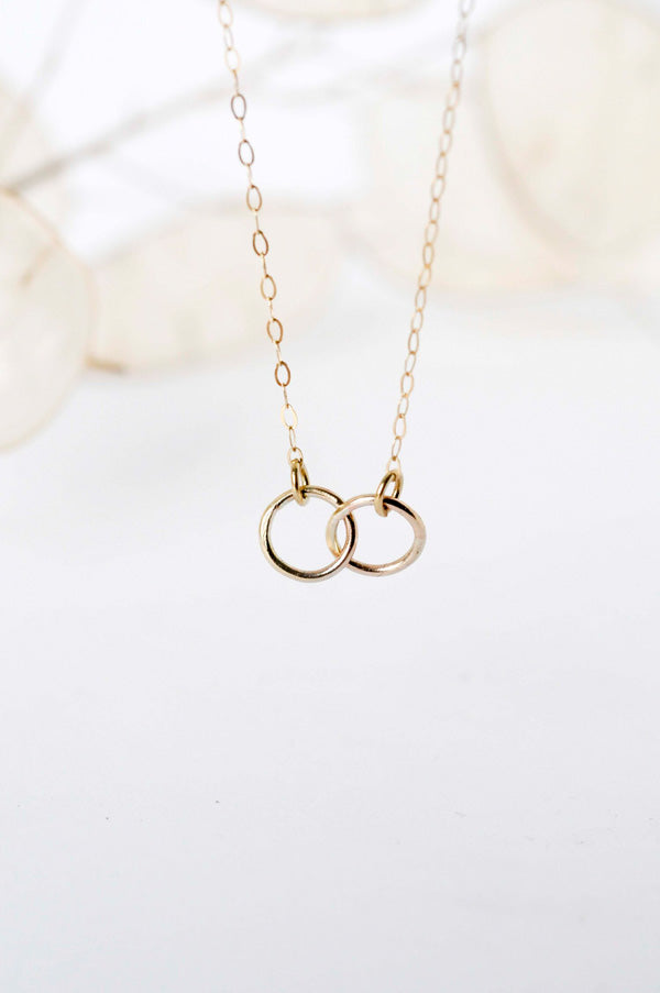 9ct Gold Connected Circle Necklace - Rêve Ultime