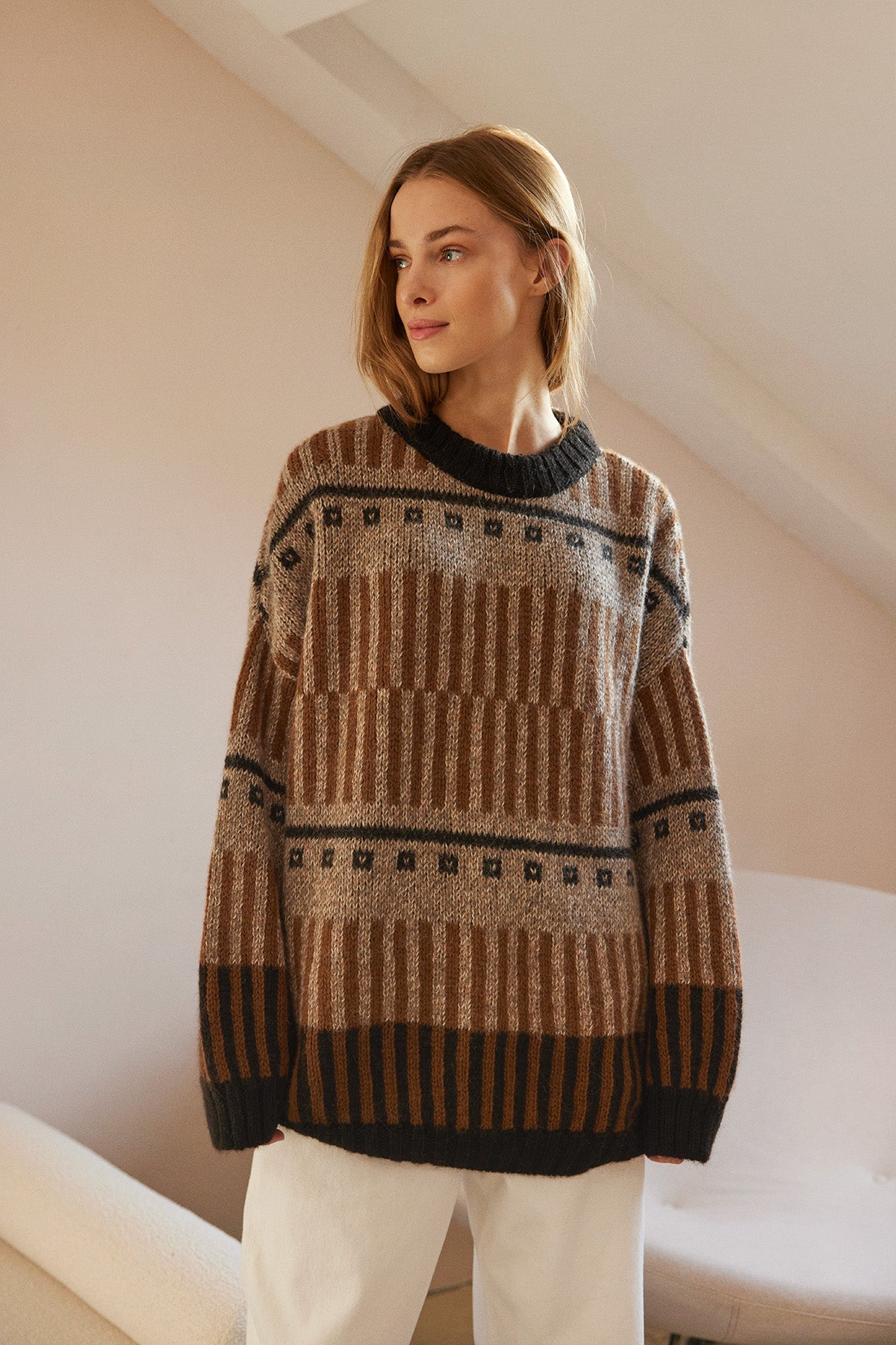 Pre -order Ethno Sweater