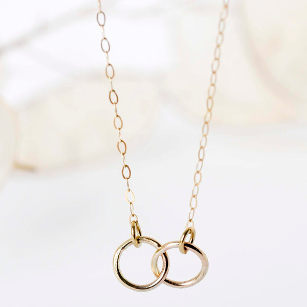 9ct Gold Connected Circle Necklace - Rêve Ultime